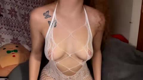 YourPrettyLittleCumSlut online show from December 19, 10:45 am