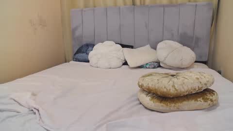 Snapshot of yours_jasmin chatting on February 4, 6:17 pm yours_jasmin online show from February 4, 6:17 pm