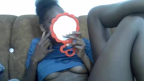 Snapshot of yours_sexy_doll chatting on September 15, 8:38 am yours sexy doll online show from September 15, 8:38 am