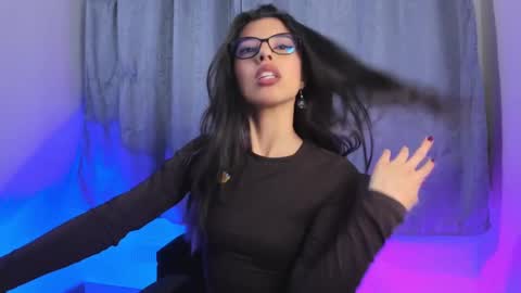 Snapshot of yoursexyhanna chatting on September 21, 1:09 am ANA online show from September 21, 1:09 am