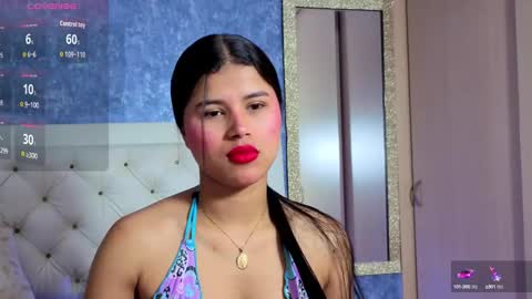 Snapshot of yulissa_girls chatting on September 11, 10:49 am yulissa_girls online show from September 11, 10:49 am