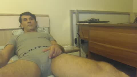 yvesstorm5 online show from December 1, 4:32 pm