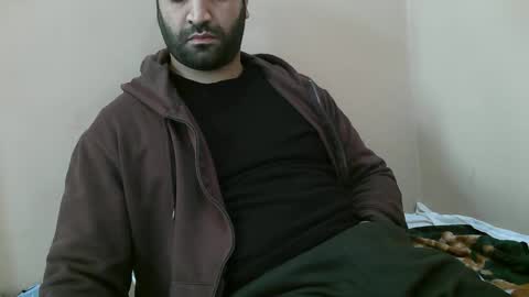 Snapshot of yxxtxxdentyk chatting on December 4, 5:43 am Bi BearXXX online show from December 4, 5:43 am