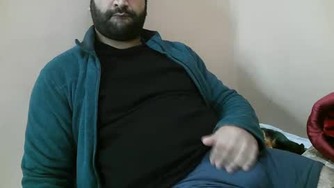Snapshot of yxxtxxdentyk chatting on December 11, 5:00 am Bi BearXXX online show from December 11, 5:00 am