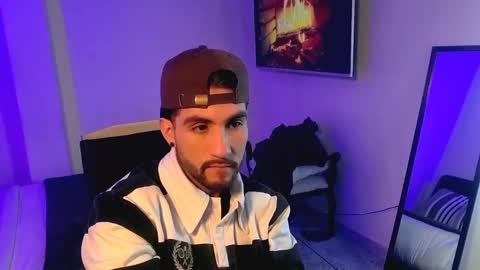 Snapshot of zac_dass chatting on February 23, 2:07 am ZAC online show from February 23, 2:07 am