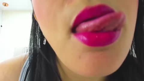 zamiragates1 online show from February 13, 7:13 am