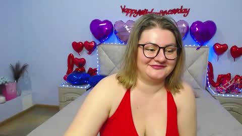 zannadreil online show from February 17, 5:25 am