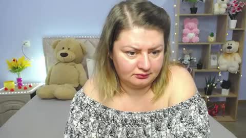 zannadreil online show from March 11, 10:31 pm