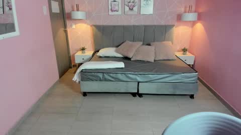 Zara Sweet  online show from February 10, 12:39 pm