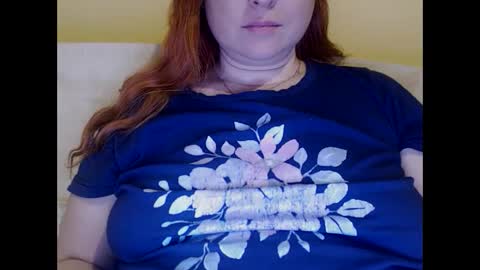 Snapshot of zara_red chatting on January 15, 7:05 am Kate. if im not here im here foxy red333 online show from January 15, 7:05 am
