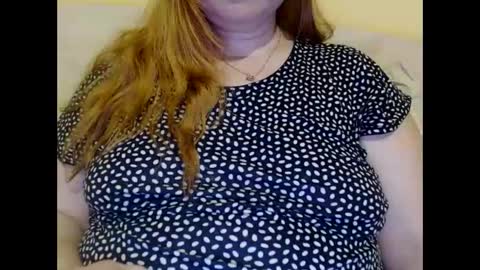 Snapshot of zara_red chatting on March 1, 2:55 pm Kate. if im not here im here foxy red333 online show from March 1, 2:55 pm