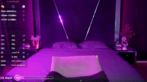 Lola online show from September 15, 7:26 pm