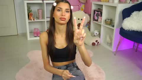 zariavera online show from September 9, 7:25 pm
