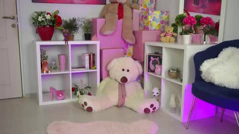 zariavera online show from September 12, 7:38 pm