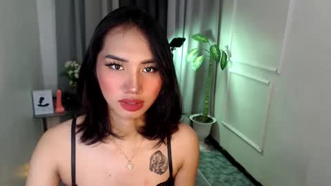 zelainalovetocum online show from March 6, 3:02 pm