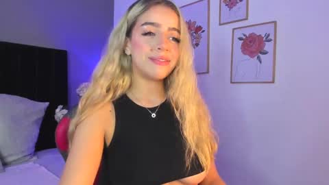 Zhavia  online show from February 11, 4:22 am