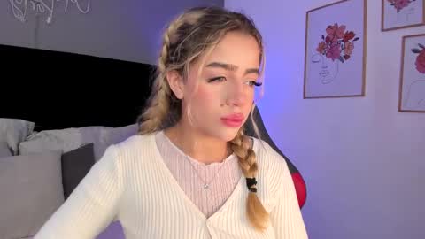 Zhavia  online show from February 15, 10:00 am