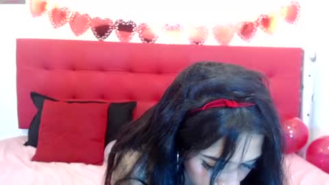 ZHAMIRA  ANDRES online show from February 14, 10:14 pm