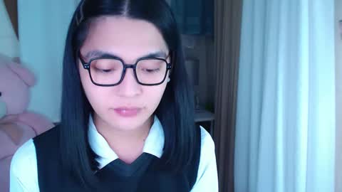im your lovely zhaviabigcock here online show from January 3, 6:24 pm