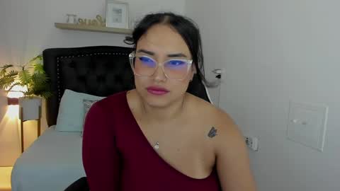 Snapshot of zoe_danae_ chatting on March 8, 3:13 pm Zoe online show from March 8, 3:13 pm