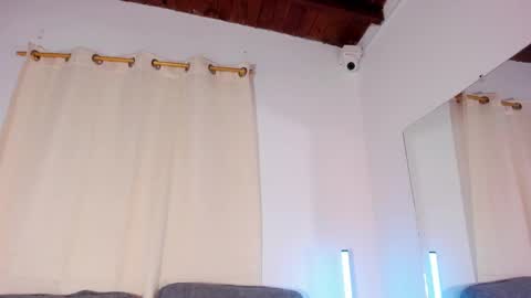 Snapshot of zoe_roux210949 chatting on March 12, 12:09 am Zoe online show from March 12, 12:09 am