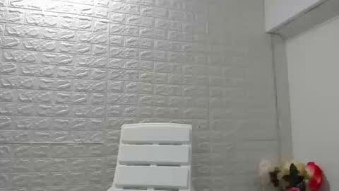 Snapshot of zoe_velvet chatting on September 12, 10:23 pm Carolina online show from September 12, 10:23 pm