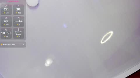 zoespencerr online show from September 12, 1:46 pm