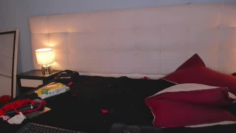 Snapshot of zowi_hottiee chatting on February 25, 8:25 am cintya kors online show from February 25, 8:25 am