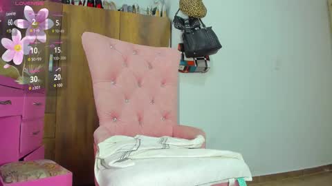 Snapshot of zule__williams chatting on March 11, 11:23 am zule online show from March 11, 11:23 am